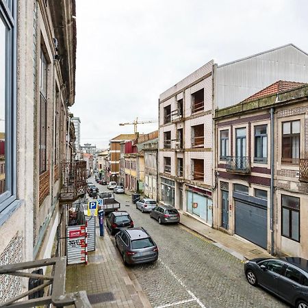 Апартаменты Guestready - Stylish Haven Near Porto Cathedral Экстерьер фото