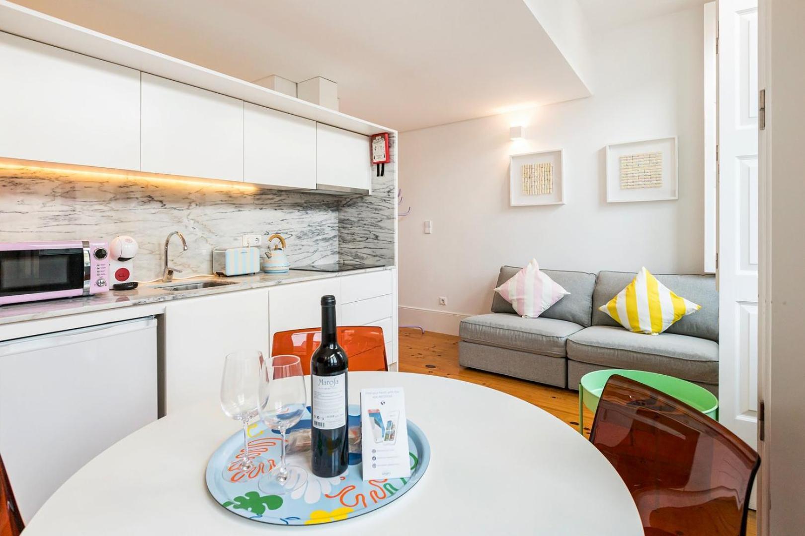 Апартаменты Guestready - Stylish Haven Near Porto Cathedral Экстерьер фото
